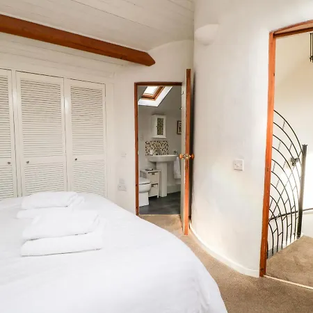 Holiday home The Coach House *